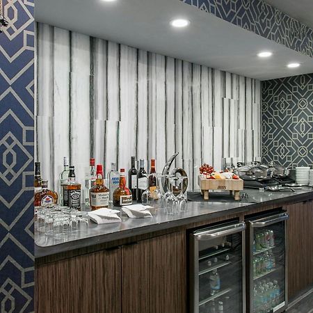 Rochester Airport Marriott Extérieur photo
