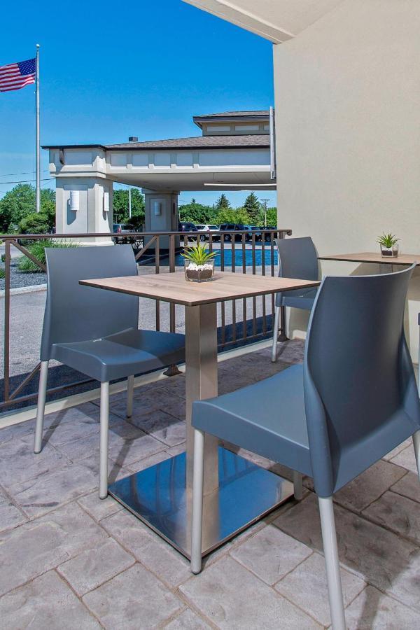 Rochester Airport Marriott Extérieur photo