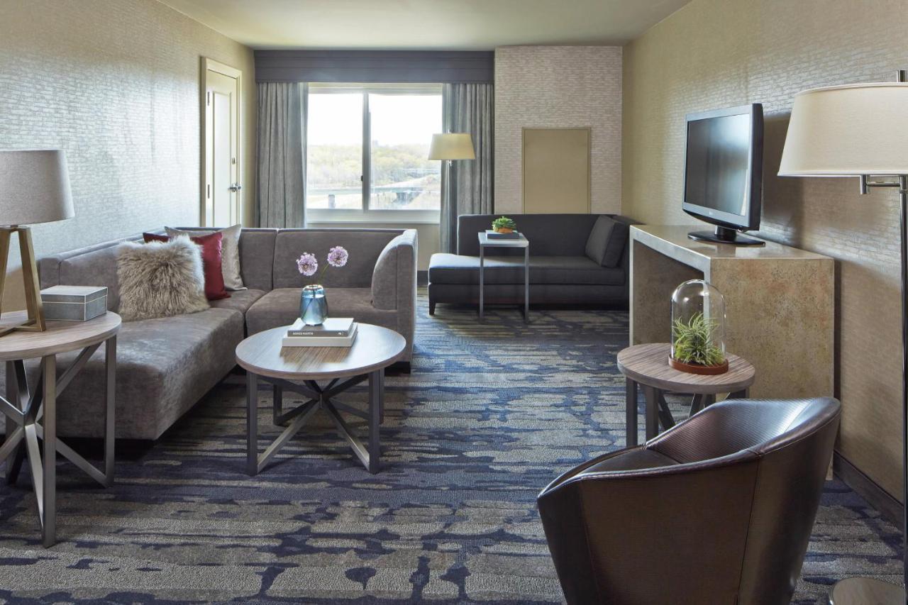 Rochester Airport Marriott Extérieur photo
