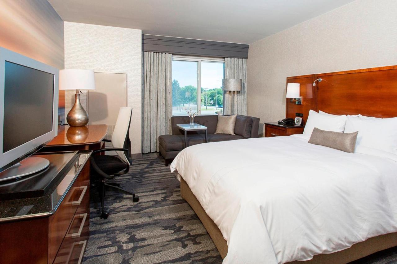Rochester Airport Marriott Extérieur photo
