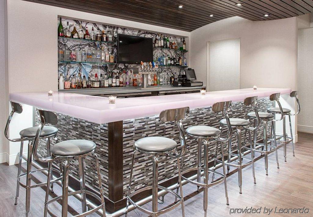 Rochester Airport Marriott Extérieur photo