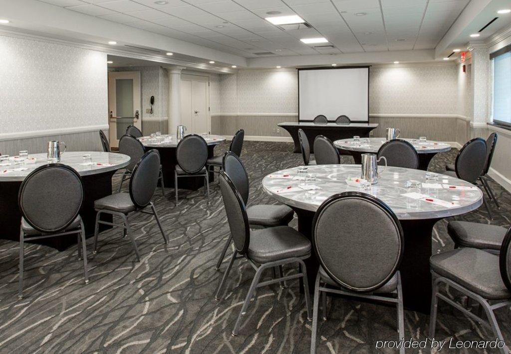 Rochester Airport Marriott Extérieur photo