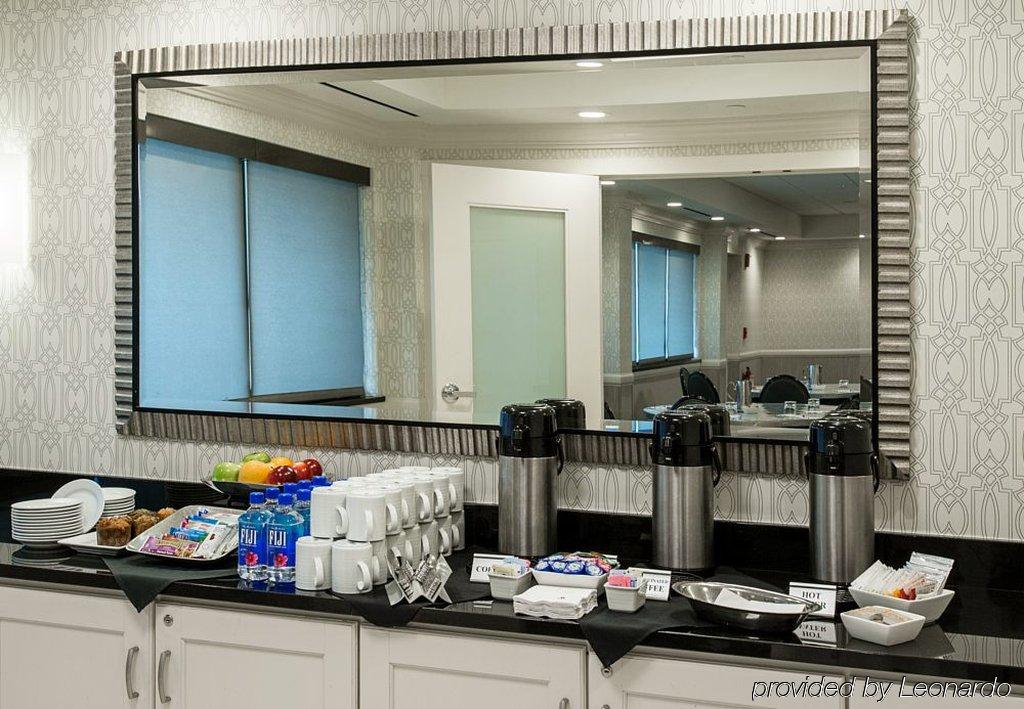 Rochester Airport Marriott Extérieur photo