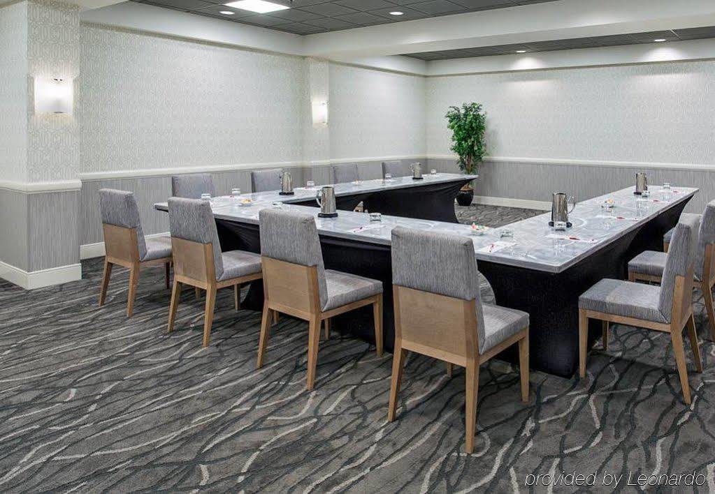Rochester Airport Marriott Extérieur photo